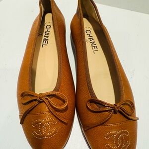 CHANEL Cognac Cap Top Ballet Flats 38.5